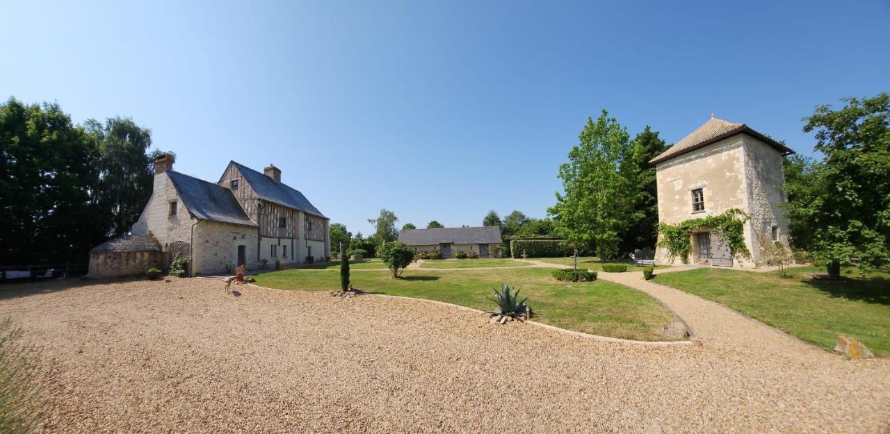 La Tour Du Grand Boust Villa Longue Exterior photo